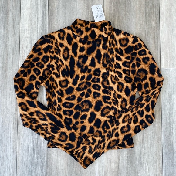 Windsor Crop Top - Picture 4 of 4